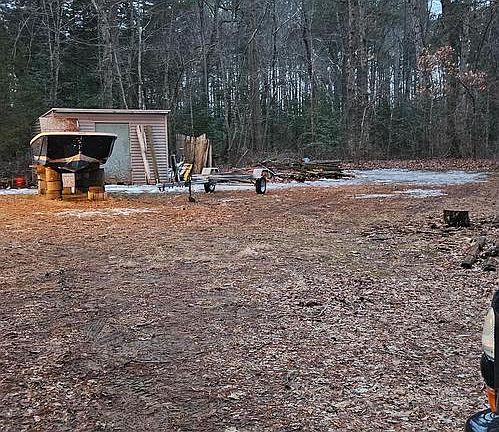 4th image of 17420 W Hudson Pond Rd