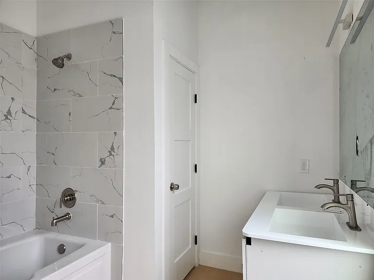 3407 Saint Emanuel St — Photo 18