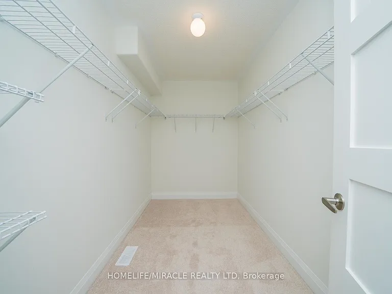522 Askew Ct — Photo 17