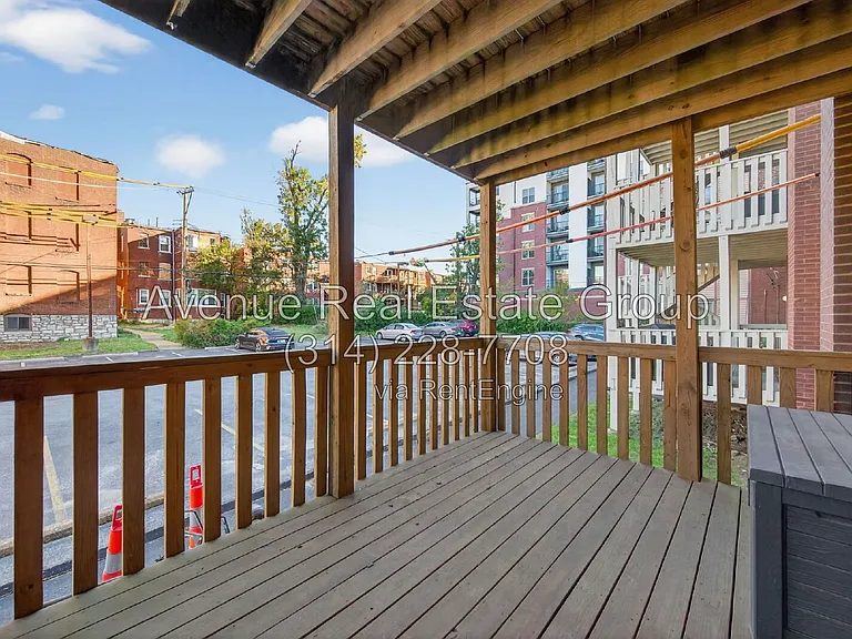 5559 Pershing Ave #1F — Photo 37