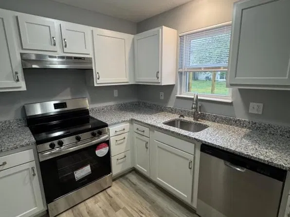 46 Apple Ln, Cincinnati, OH 45255