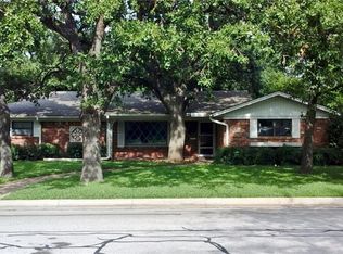 1951 Downey Dr, Fort Worth, TX 76112