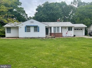 24323 Mervell Dean Rd, Hollywood, MD 20636