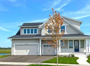 16382 Dryden Rd, Lakeville, MN 55044