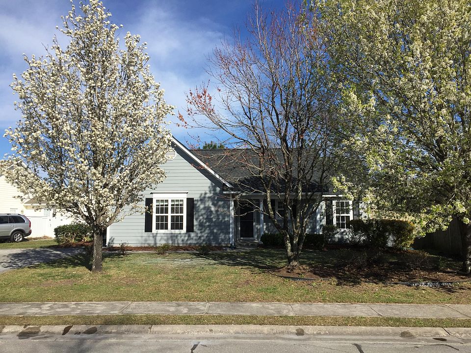 Exterior Spring shot