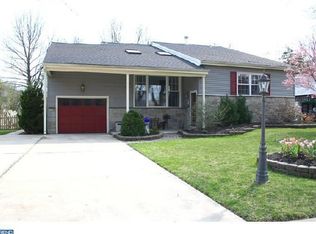 318 Juniper Dr, Cherry Hill, NJ 08003