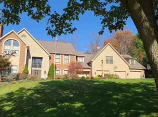 5225 Glenbrook Dr, Vienna, WV
