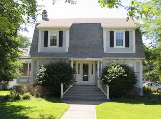 804 S Main St, Waupaca, WI 54981