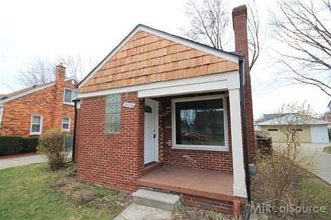 4th image of 22334 Gaukler St