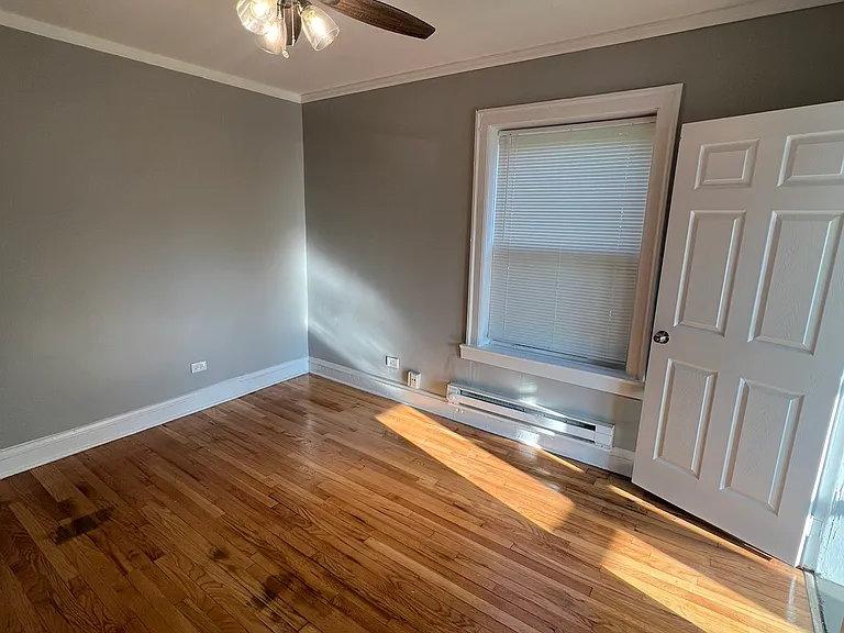 8346 S Maryland Ave #3 — Photo 8