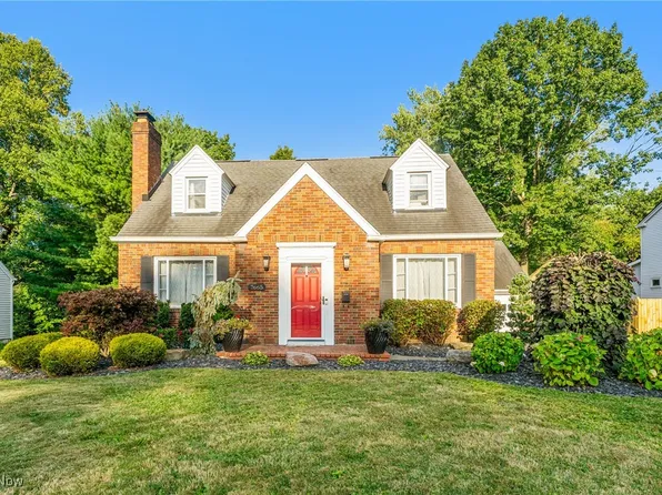 7665 Lee Run Rd, Youngstown, OH 44514