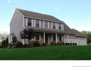 36 Pine Knolls Dr, Killingly, CT 06241