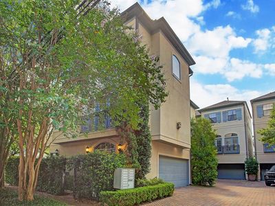 1701 Welch St, Houston, TX, 77006