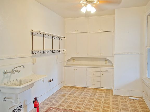 4th image of 3914-16 Stone Ave
