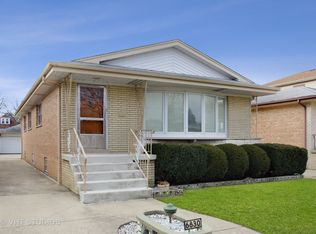 6830 N Dowagiac Ave, Chicago, IL