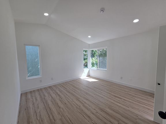 2nd image of 6959 Valatta Pl