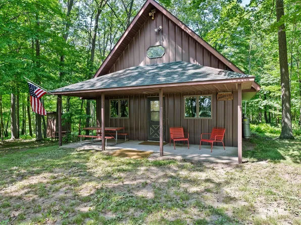 325 260th Ave, Cumberland, WI 54829