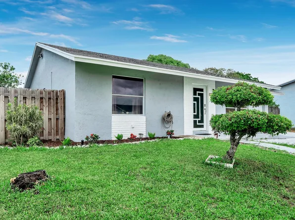 6097 Blue Stone Lane, Lake Worth, FL 33463