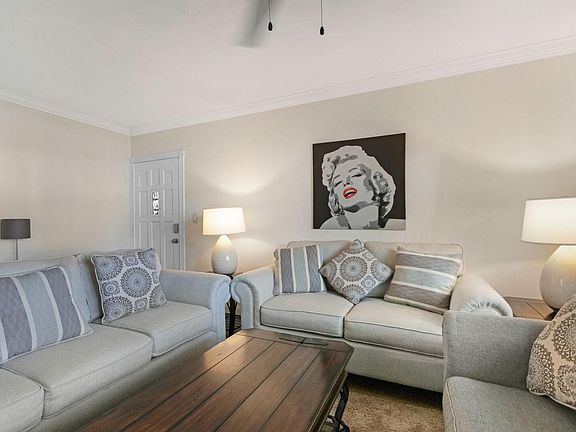 5th image of 625 Orton Avenue #17