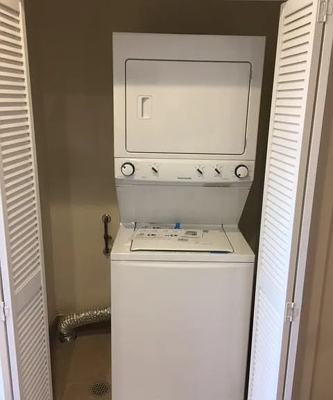 65 E Main St #3 — Photo 5