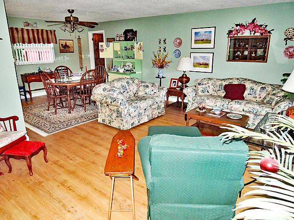 4th image of 204 Beach Ave