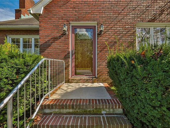 4th image of 2846 Jones Blvd
