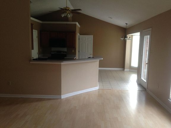 3rd image of 9200 Belmont Dr