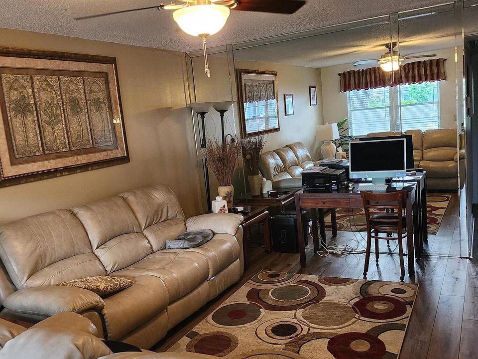 1st image of 74 Newport Court E