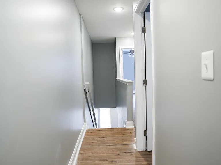 1615 N Spring St — Photo 9