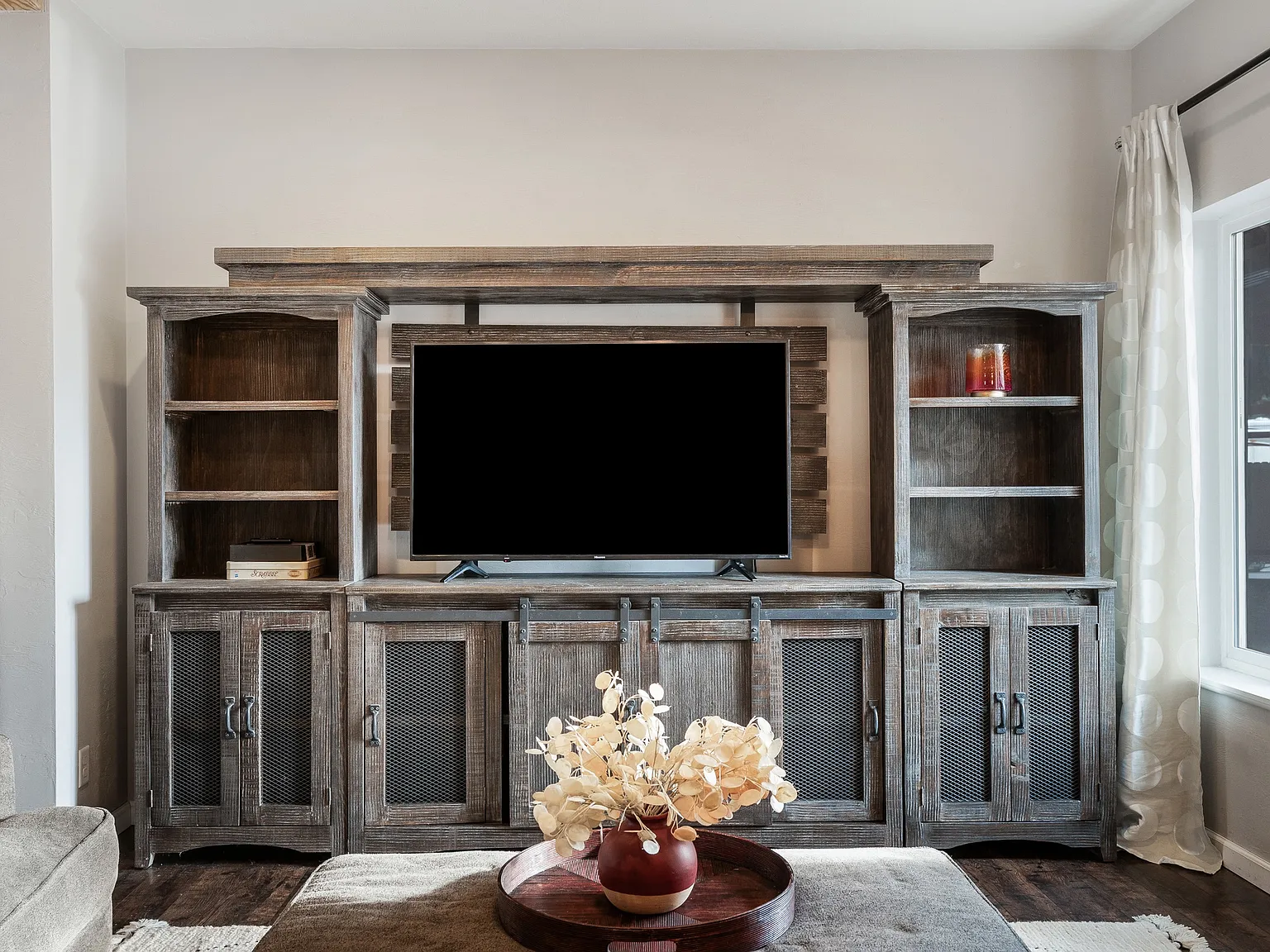 405 Art Lott Ln — Photo 2