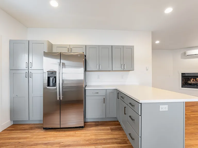 Silver Star Apartments — Photo 57