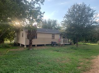 1410 Hastings St, Gonzales, TX 78629