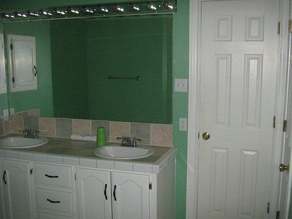 5th image of 2005 Ascot Dr