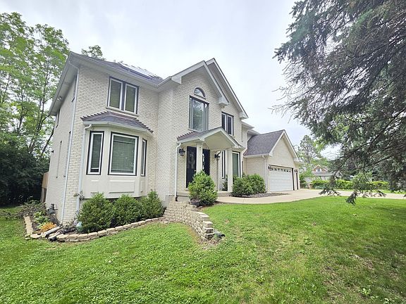 3rd image of 16W374 94th St