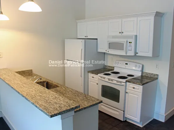 75 Maple St, Marlborough, MA