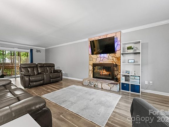 5th image of 8212 Trail View Dr