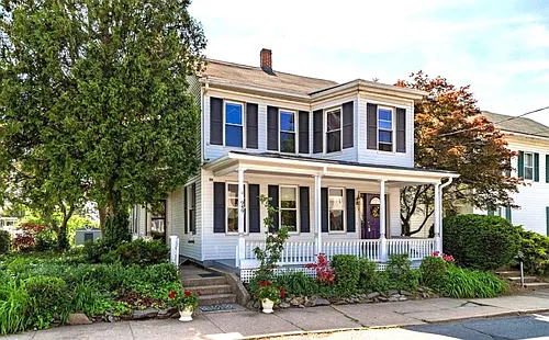 949 Vine St Photo 1