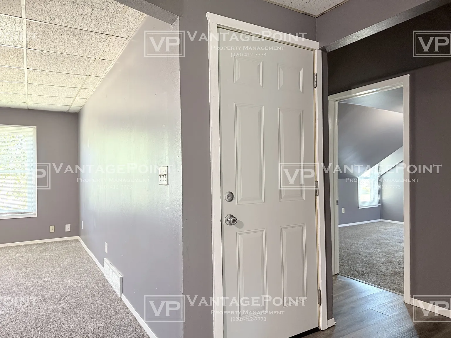 1102 Division Street - B — Photo 2