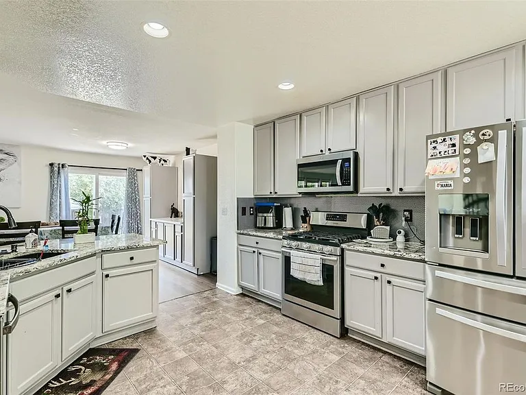 1113 Cardinal Ave — Photo 3
