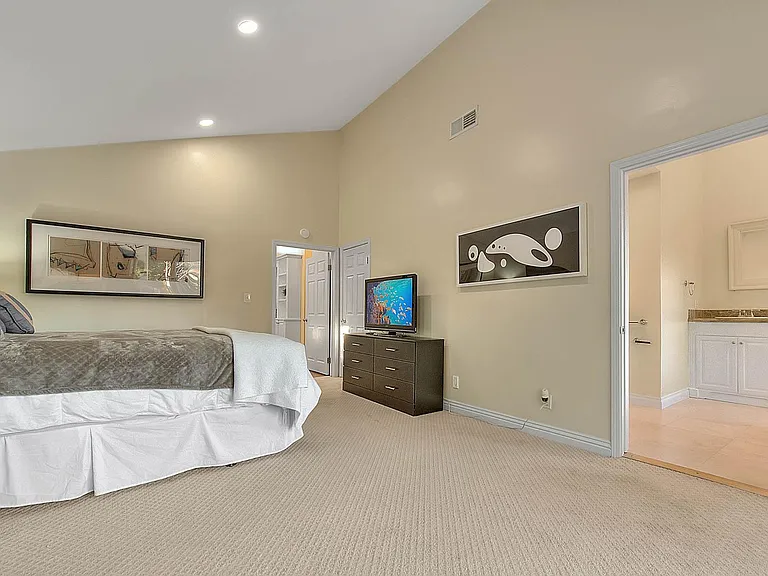3800 Weatherly Cir — Photo 35