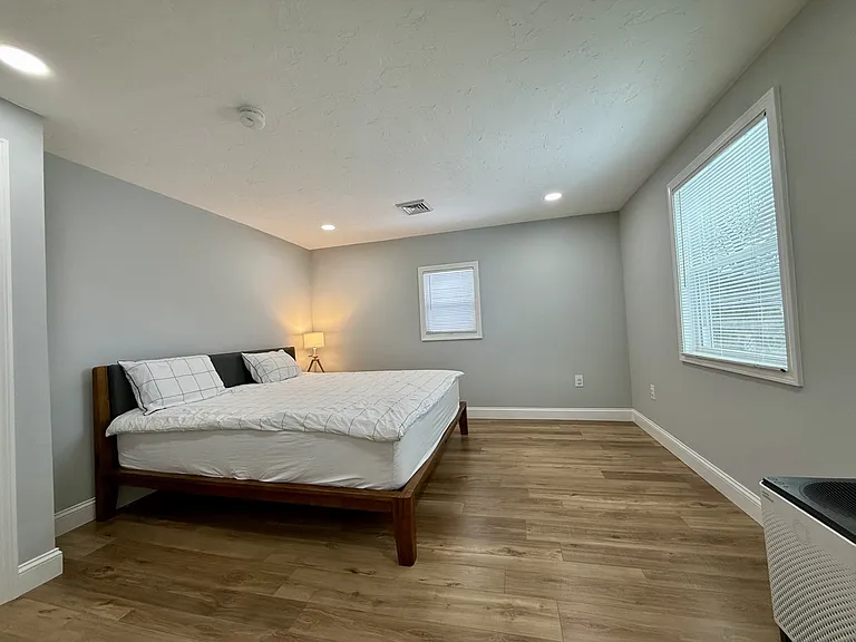 70 Seminole Ave — Photo 23