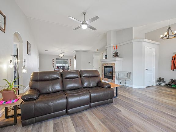 4th image of 219 Round Rock Cir