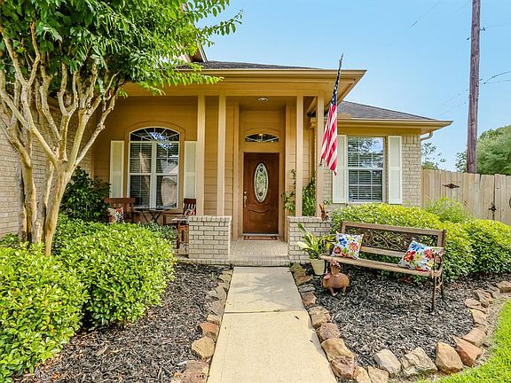 4th image of 501 Ironwood Forest Dr