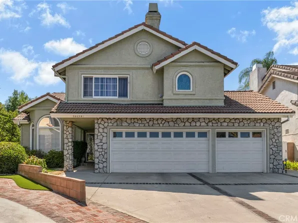 18218 Hatteras St, Tarzana, CA 91356