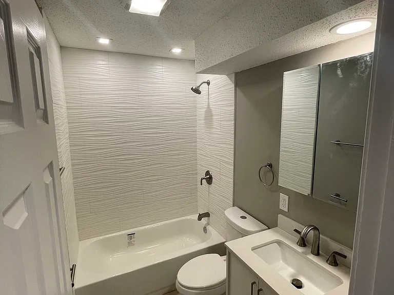 1015 N Jan Mar Dr — Photo 10