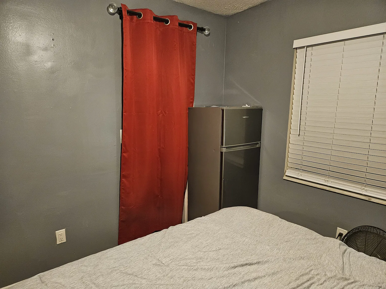 4 bed, 1750 sqft, $750 — Photo 2