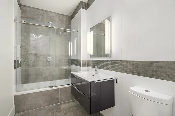 Rented by Compass | media 25