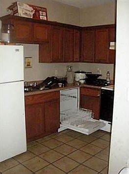 3rd image of 6409 Salas Ln