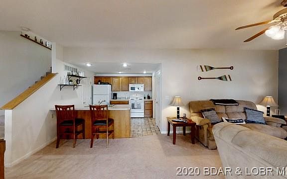 4th image of 157 Shady Oaks Cir