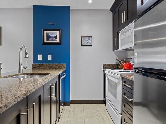 4th image of 3190 Creekside Way #208